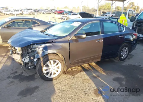 2015 Nissan Altima 2.5 S из США, поврежденный, VIN 1N4AL3AP6FC570610